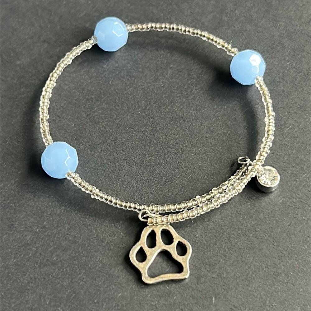 Women’s vintage dainty silver/blue beaded wire charm bracelet one size stretches
